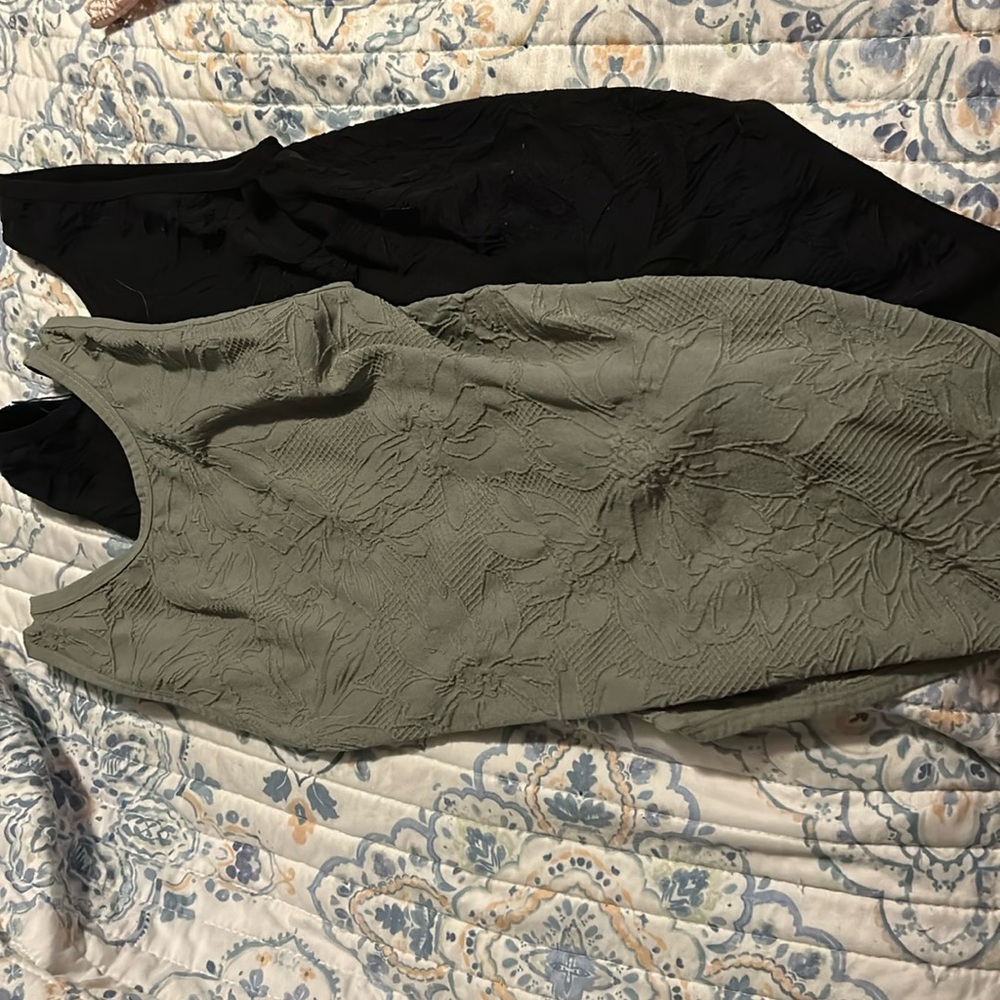 Textured Olive Green and Black Sleeveless Bodysuit